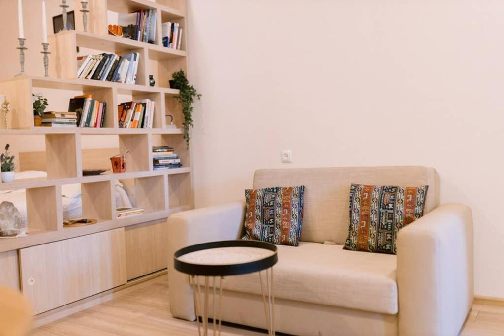 New Central Apartment In 기우므리 외부 사진